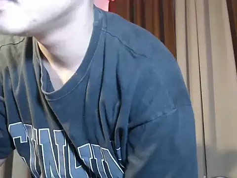 Snapshot of hot_emman chatting on 06-10-26, 03:19 hot emman online show from 06-10-26, 03:19