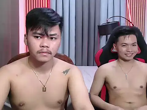 Snapshot of hot_emman chatting on 11-26-25, 04:40 hot emman online show from 11-26-25, 04:40