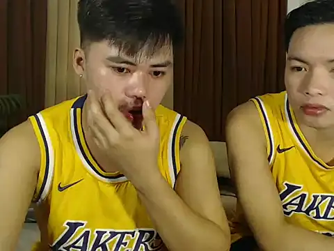 hot emman online show from 03-24-26, 08:47