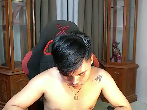 hot emman online show from 09-10-25, 03:16