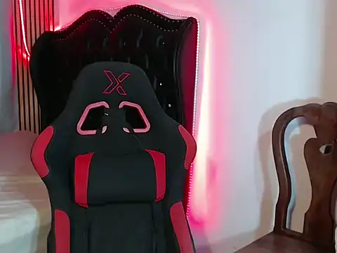 Snapshot of hot_emman chatting on 01-07-26, 01:49 hot emman online show from 01-07-26, 01:49