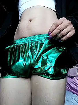 oxxy jean online show from 10-29-25, 04:17