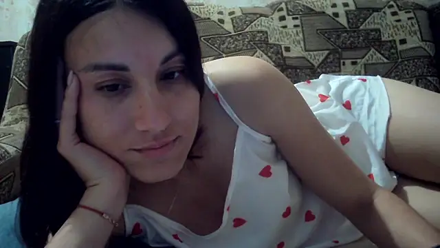 kiss lovely  online show from 05-19-26, 08:49