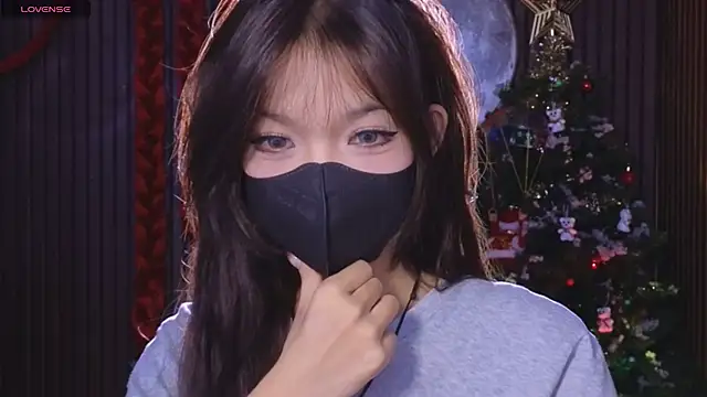      Panda      online show from 12-20-25, 05:05