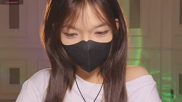      Panda      online show from 03-12-26, 06:17