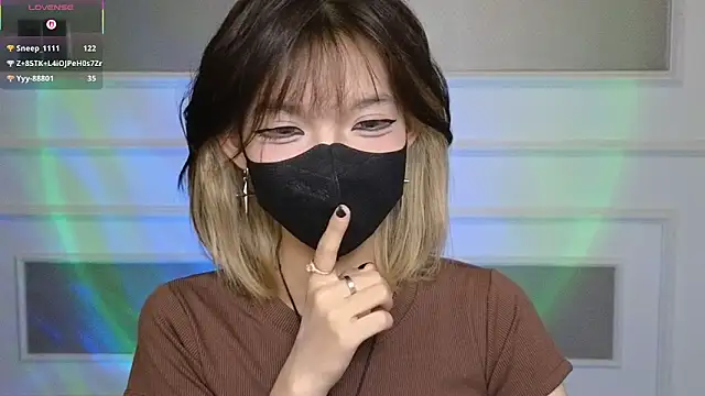      Panda      online show from 04-11-26, 06:44