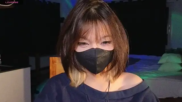      Panda      online show from 04-16-26, 06:19