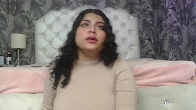 RylieRoss online show from 10-29-25, 01:21