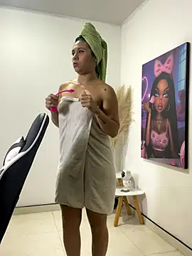 Snapshot of LuluMonroe_Eup chatting on 09-19-25, 02:26 LuluMonroe Eup online show from 09-19-25, 02:26