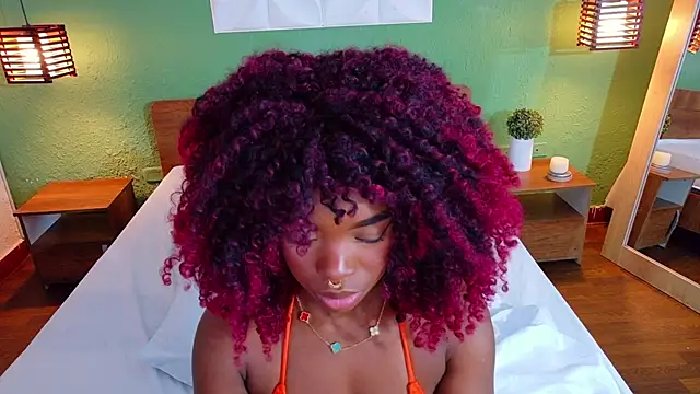 Chocolatte dreams online show from 09-10-25, 01:10