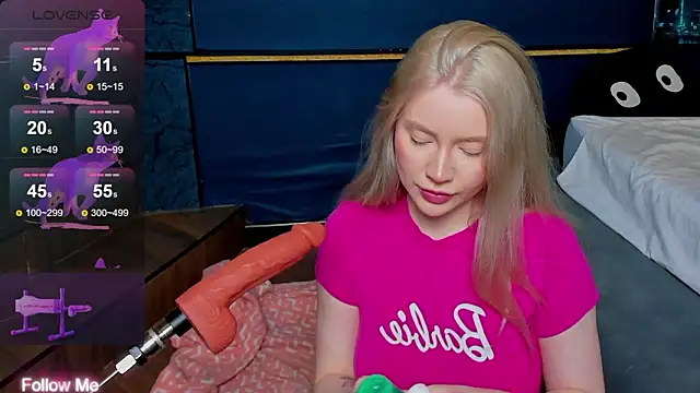 Lillie Berry online show from 03-15-26, 04:52