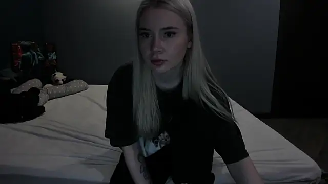 Lillie Berry online show from 05-30-26, 04:30