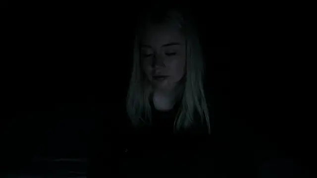 Lillie Berry online show from 05-31-26, 04:18