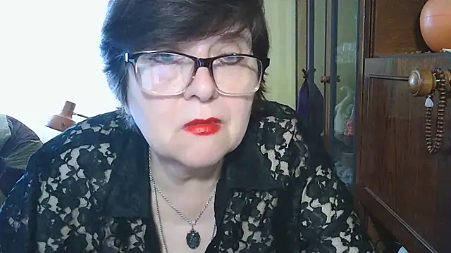 VeronicaGold511 online show from 05-27-26, 06:54