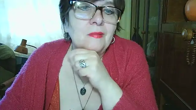 VeronicaGold511 online show from 05-18-26, 06:29