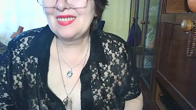 VeronicaGold511 online show from 05-28-26, 06:32