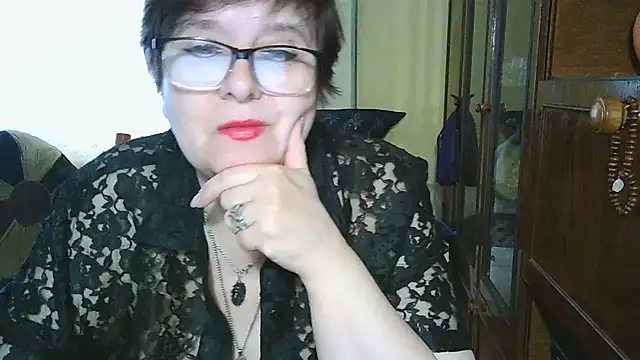 VeronicaGold511 online show from 04-02-26, 06:42