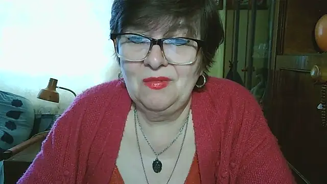 VeronicaGold511 online show from 05-15-26, 06:33