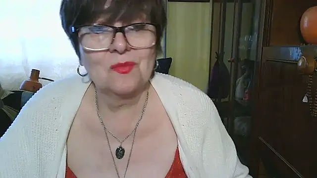 VeronicaGold511 online show from 05-16-26, 10:47
