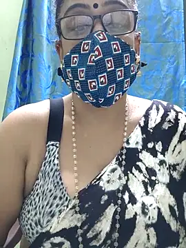 sweet-lotus online show from 11-15-25, 04:44