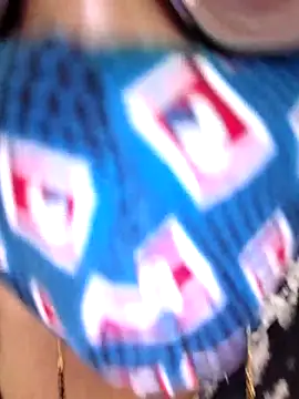 sweet-lotus online show from 12-19-25, 03:32