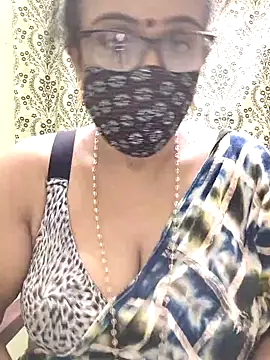 Snapshot of sweet-lotus chatting on 09-22-25, 05:19 sweet-lotus online show from 09-22-25, 05:19
