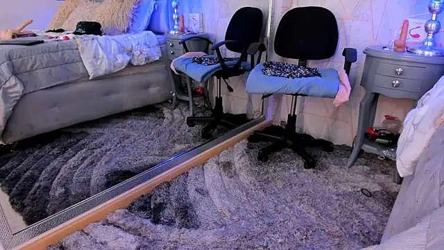 Yara Bliss  online show from 01-18-26, 05:05