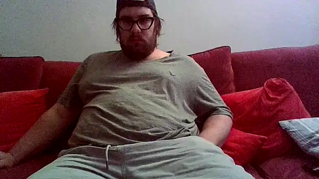 chubbyDavid1998 online show from 12-04-25, 09:08