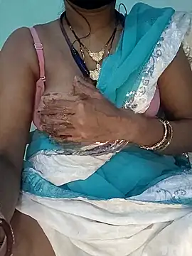 Snapshot of Hotty-Monaa chatting on 09-11-25, 05:13 Hotty-Monaa online show from 09-11-25, 05:13