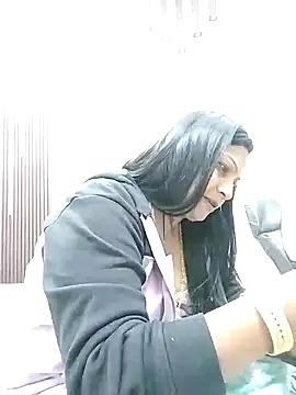 Cute-Janvi20 online show from 11-21-25, 11:42