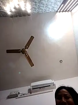 Cute-Janvi20 online show from 04-24-26, 05:15