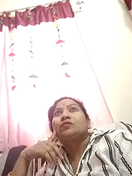 Cute-Janvi20 online show from 10-28-25, 08:13