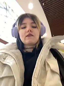 Snapshot of Cherry___Blossom chatting on 02-13-26, 11:10 Cherry Blossom online show from 02-13-26, 11:10