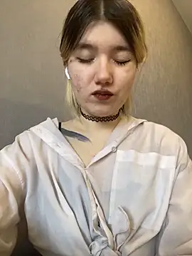 Snapshot of Cherry___Blossom chatting on 02-12-26, 09:09 Cherry Blossom online show from 02-12-26, 09:09