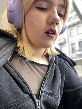 Cherry   Blossom online show from 10-18-25, 10:06