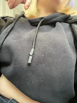 Cherry   Blossom online show from 10-27-25, 11:11