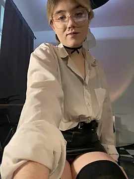 Cherry   Blossom online show from 11-25-25, 12:05