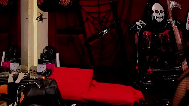 AlliceJelany online show from 10-31-25, 07:54