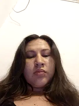 Snapshot of victoriadaniela chatting on 05-28-26, 11:27 victoriadaniela online show from 05-28-26, 11:27