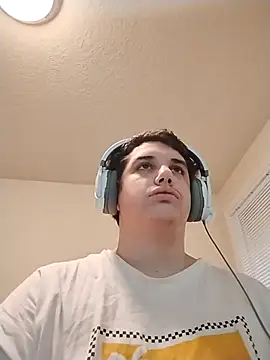 Snapshot of Breyyyyyyyy chatting on 10-25-25, 04:40 Breyyyyyyyy online show from 10-25-25, 04:40