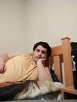 Snapshot of Breyyyyyyyy chatting on 10-27-25, 04:41 Breyyyyyyyy online show from 10-27-25, 04:41