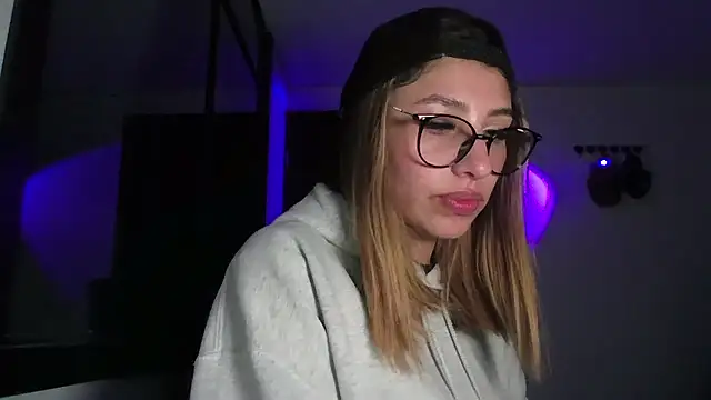 AriaBliss- online show from 11-14-25, 08:18