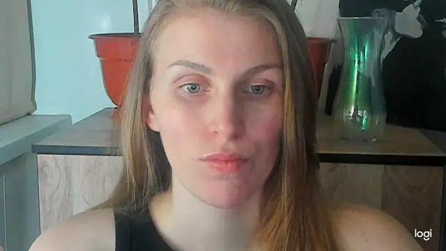 JuliaMuuun online show from 05-29-26, 07:53