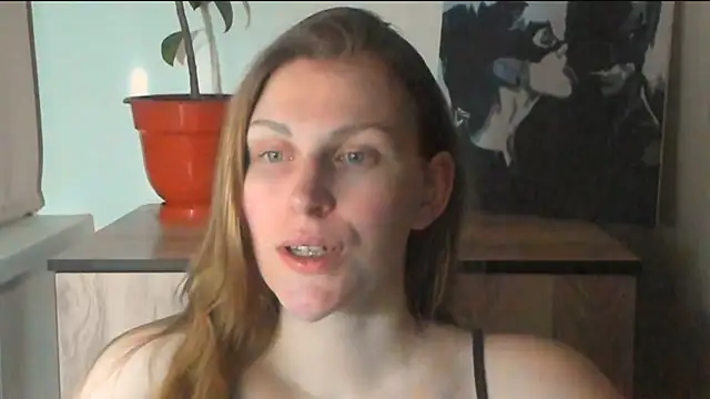 Snapshot of JuliaMuuun chatting on 03-20-26, 08:32 JuliaMuuun online show from 03-20-26, 08:32