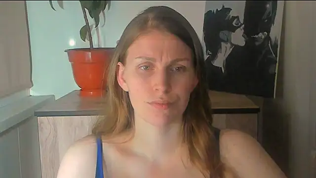 JuliaMuuun online show from 04-04-26, 08:59