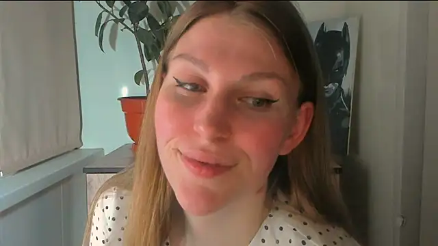 JuliaMuuun online show from 03-26-26, 06:50