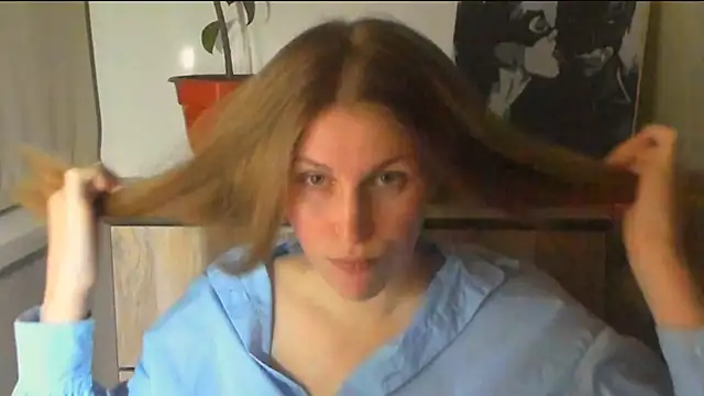 JuliaMuuun online show from 03-28-26, 07:59