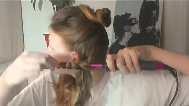 Snapshot of JuliaMuuun chatting on 03-21-26, 07:51 JuliaMuuun online show from 03-21-26, 07:51