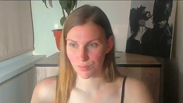 JuliaMuuun online show from 04-08-26, 10:22