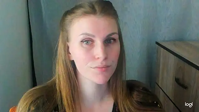 JuliaMuuun online show from 06-13-26, 09:02